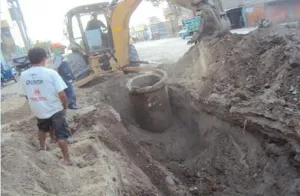 Ampliación y mejoramiento del sistema de agua potable y alcantarillado en la localidad de Tumán, garantizando acceso seguro y sostenible para los residentes.